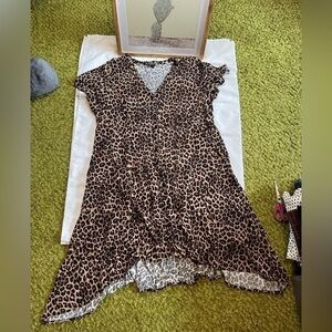 Torrid size 4 leopard print challis shirt midi dress